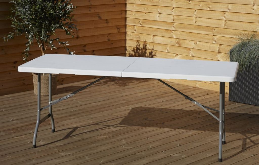 Outfit opvouwbare tafel van kunstof (180x75cm)